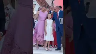 Sweet Moment #PrinceJacques and #PrincessGabriella get kisses from their dad #shorts