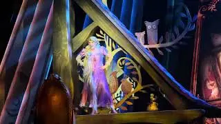Ariel, Rapunzel and Merida sing a Disney Medley in &ldquo;Mickey&rsquo;s Wondrous Book&rdquo; at Hong Kong Disneyland