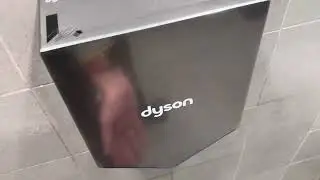 Popeyes Men&rsquo;s Restroom