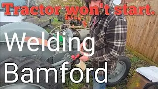 Grey Fergi didnt want to start. Bamford, Welding and trolly. Bit of everything on this one. 