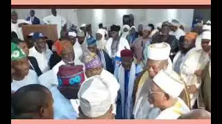 WATCH: JUBILATION AS TINUBU STORMS MOSQUE TO CAMPAIGN, APC CALLS IT CONSOLIDATION & SOLIDARITY
