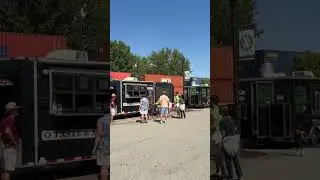 😬 Train going right through a #madisonstreetfestival #madisonal #Madison #alabama #downtown