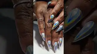 The application sponge on these @GelishOfficial chrome stix is top tier!