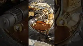 #jupiter 110 Clutch oil seal change #automobile #suzukiscooter #smartphone