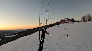 Snowgliding w G&oacute;rach Słonnych 20.01.2026 Bartek i reszta bandy... lecimy przy zachodzie słońca