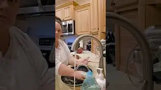 Clean up the kitchen with me. Follow me on FB @athomewithkellyro