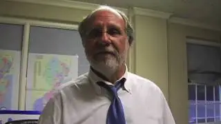 Governor Corzine Talks to Staff and Volunteers