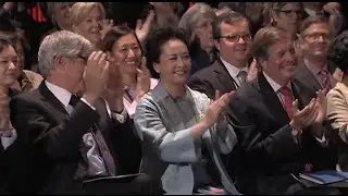 Chinese First Lady Visits Cultural Institutions in New York