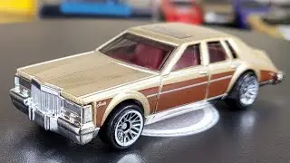 serie hotwheels. WH THE 80s.                       1984 CADILLAC SEVILLE