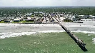 📍 208 16th St, Unit B - Your Coastal Dream Home! 🌊✨