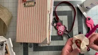 Junk journal elastic closure/pen holder