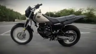 гироскоп ты ли это ? why doesn't the bike fall over ? gyroscope ?
