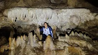 Shpella e Zez&euml; - Guid&euml; Turistike / Black Cave - Family Trip
