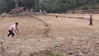 K,d, इस्टेडीयम बन्नी द्वारिखाल ब्लाक राम झूला और नेरूल का मैच राम झूला बैट फस्ट 