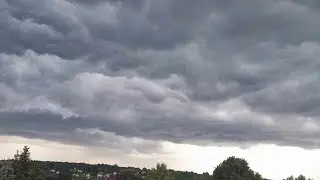 Potężny huk grzmotu - bliskie uderzenie pioruna koło domu🔈🔈🔈⚡⚡⚡