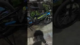 sepeda balap onthel Polygon razor