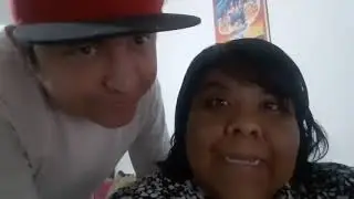 Vlog Amor YouTuber: Los p3 regalan agua a los peregrinos. Resubidosp3
