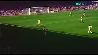 BRILLIANT LIAM BRADY GOAL - ARSENAL v LEEDS UNITED 1978 - NORTH LONDON, BRITISH ISLES