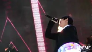 Yoseob - I Don't Know @ KBS Invincible Baseball Concert (11.09.08)