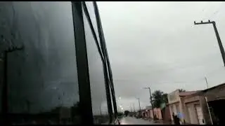 sub&uacute;rbio latino e chuva