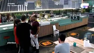 Aitana le quiere gastar una broma a Cepeda pero no le sale bien. OT2017