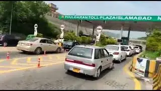 #Murree Tourists Long Queues . Murree Traffic Jam. Tourists in Murree