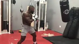 Mike Rashid heavy bag & shadowboxing