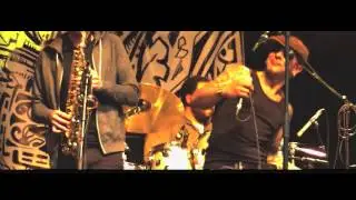 D URBANITES 2013 SUMMERVIBES  Presenting mr Steven Delannoye on sax