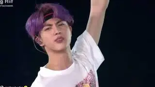 cantor BTS Jin imita Freddie (Queen) AY-OH (Live Aid) BTS live at Wembley 01/06/2019