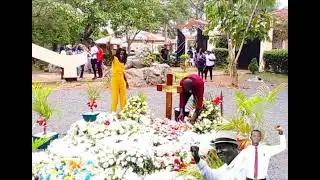 Santa Tv CEP @Daudi sumba pays a visit to kang'oka jaramogi to give his last respect..💔💔