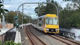 Sydney Trains: A51 arriving at East Hills