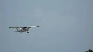 Cessna 172 Taking off from KHWY, N740SP