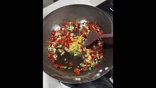 How To Make Dried Pot Chicken Wings (Gan Guo Ji Chi) - Spicy & Crispy Recipe!