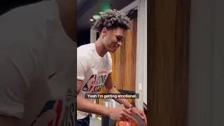 The Thompson Twins have lockers next to each other 🥹