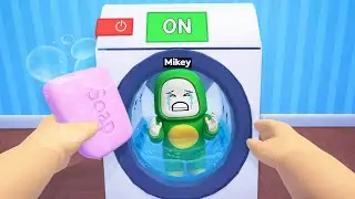 JJ Wants to Wash Baby Mikey in the Washing Machine !? (Maizen Roblox)