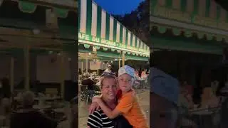 At Cafe Du Monde in the world famous French Quarters, New Orleans #frenchquarters #frenchdoughnuts