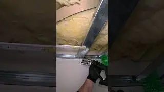 How to fix a metal drywall profile and not to use the forbidden mutual screwing of both profiles?🤔