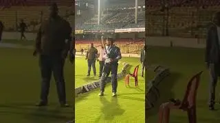 Kiccha Sudeep Playing Cricket 🏏 #cricket #max #kicchasudeep #indianactor #sudeepkiccha #kannadaactor