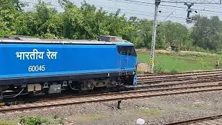 Indian Railway Cargo Carrier Giant Blue 🔵 GREAT ENGINE with BCNAHL round Top Konark Cement Loaded