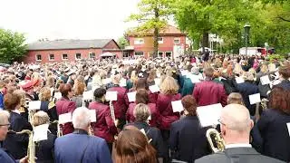 83. Musikerbundesfest in Lutten - Massenchor der Vereine auf dem Jakobusplatz