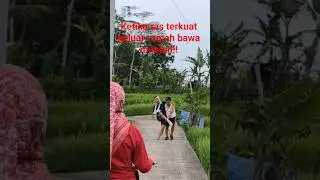 Ketika ras terkuat keluar rumah bawa muatan!! #shorts #komedi #trending #funny #comedy