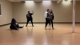 statue freestyle - brandi, tahti, cj, jess