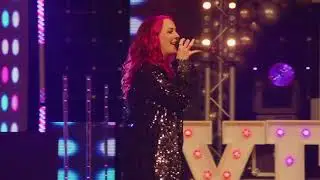 He Knows She Knows - Live @ National Entertainment Awards 2023 (PERFORMER IS 5 MONTHS PREGNANT!)