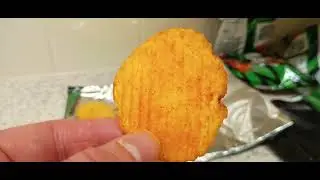 Walkers Pizza hut Crisps Snacks Food Review &pound;1 Heron Foods 6 pack