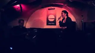 Extrait  Live acoustique Lalatiana au Sunside Sunset Club de Jazz Paris