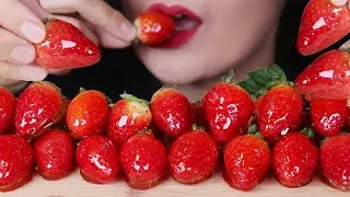 ASMR  candied fruits Strawberry 딸기탕후루 Tanghulu EATING SOUNDS 탕후루 NO TALKING Mukbang