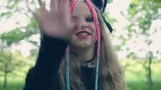 Ela Dębska - Wampiry  ft. Tosia Dębska & Fama