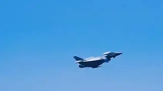 LOW FLY-BY - Insane Spanish Air Force Eurofighter high speed low pass - Ej&eacute;rcito del Aire