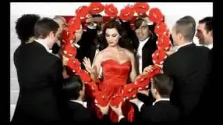 Pupa Milano   -    CHRISTMAS IN RED - spot2