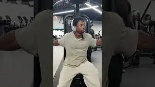POV gymbro seems a little sus | #chrislifts1 on #Twitch